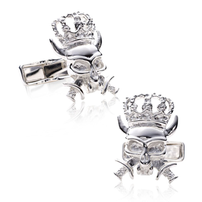 http://site.cufflinksman.com/images/cuffs/CLI-2398_Skull_King_Cufflinks_1.jpg